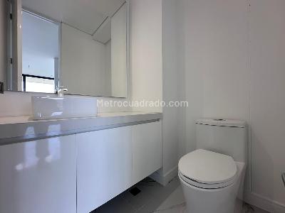 Apartamento de 3 alcobas en venta en El Poblado, Medellín, 217 m² · foto 18 de 18