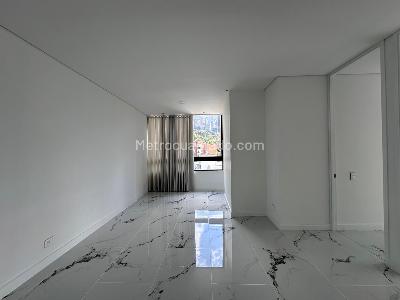 Apartamento de 3 alcobas en venta en El Poblado, Medellín, 217 m² · foto 7 de 18