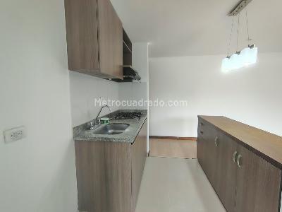 Apartamento de 3 alcobas en venta en Envigado, Envigado, 76 m² · foto 8 de 17