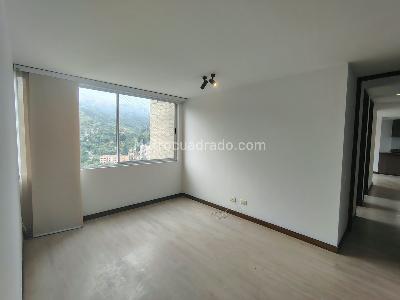Apartamento de 3 alcobas en venta en Envigado, Envigado, 76 m² · foto 9 de 17