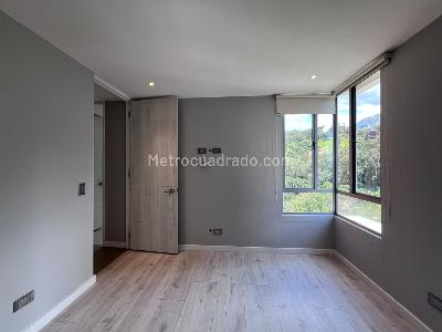 Apartamento de 2 alcobas en venta en Castropol, Medellín, 80 m² · foto 10 de 16