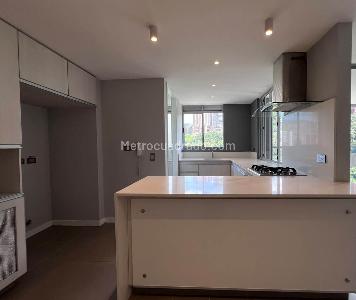 Apartamento de 2 alcobas en venta en Castropol, Medellín, 80 m² · foto 5 de 16