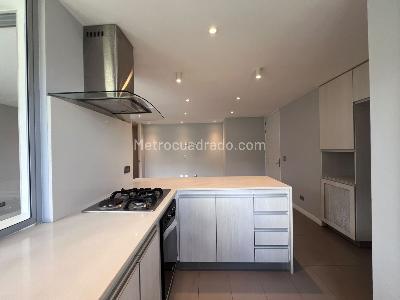 Apartamento de 2 alcobas en venta en Castropol, Medellín, 80 m² · foto 6 de 16