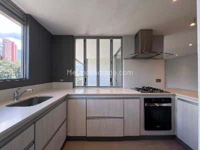 Apartamento de 2 alcobas en venta en Castropol, Medellín, 80 m² · foto 7 de 16