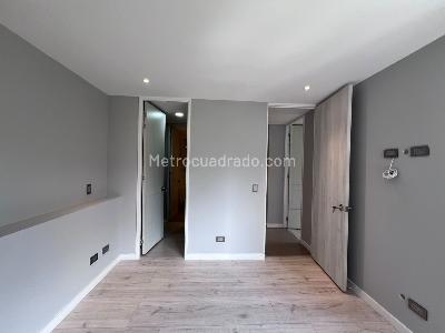 Apartamento de 2 alcobas en venta en Castropol, Medellín, 80 m² · foto 9 de 16