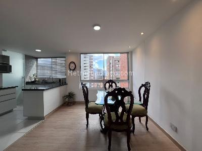 Apartamento de 2 alcobas en venta en Castropol, Medellín, 117 m² · foto 4 de 16