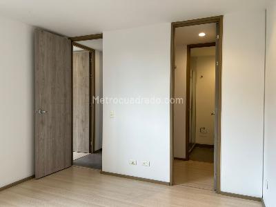 Apartamento de 2 alcobas en venta en Envigado, Envigado, 77 m² · foto 10 de 19