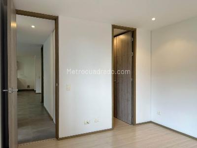 Apartamento de 2 alcobas en venta en Envigado, Envigado, 77 m² · foto 11 de 19