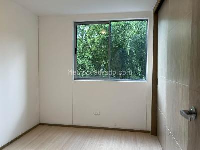Apartamento de 2 alcobas en venta en Envigado, Envigado, 77 m² · foto 14 de 19