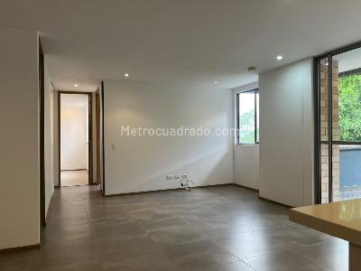Apartamento de 2 alcobas en venta en Envigado, Envigado, 77 m² · foto 3 de 19