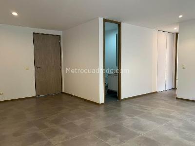Apartamento de 2 alcobas en venta en Envigado, Envigado, 77 m² · foto 4 de 19