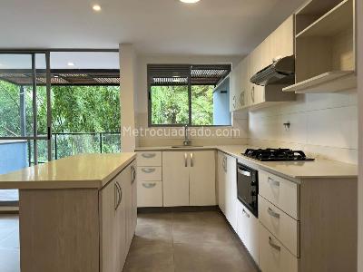 Apartamento de 2 alcobas en venta en Envigado, Envigado, 77 m² · foto 6 de 19