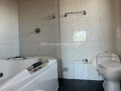 Apartamento de 3 alcobas en venta en Santa María De Los Ángeles, Medellín, 168 m² · foto 16 de 19