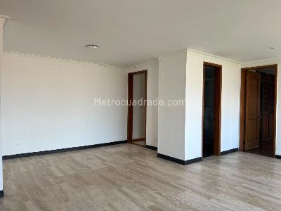 Apartamento de 3 alcobas en venta en Santa María De Los Ángeles, Medellín, 168 m² · foto 2 de 19