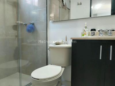 Apartamento de 2 alcobas en venta en Villa Carlota, Medellín, 72 m² · foto 15 de 16