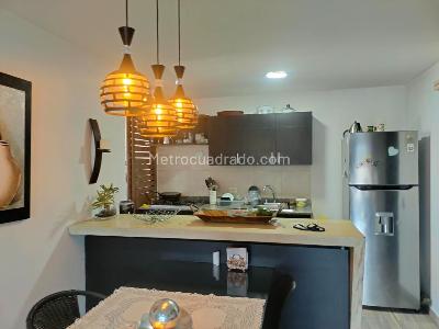 Apartamento de 2 alcobas en venta en Villa Carlota, Medellín, 72 m² · foto 5 de 16