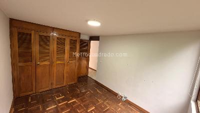 Apartamento de 3 alcobas en venta en Patio Bonito, Medellín, 130 m² · foto 15 de 17