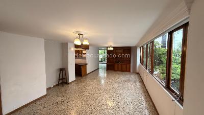 Apartamento de 3 alcobas en venta en Patio Bonito, Medellín, 130 m² · foto 2 de 17