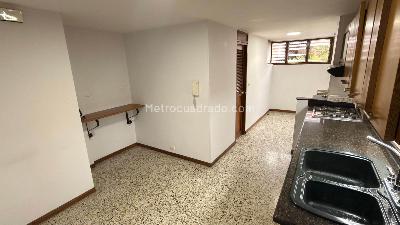 Apartamento de 3 alcobas en venta en Patio Bonito, Medellín, 130 m² · foto 4 de 17