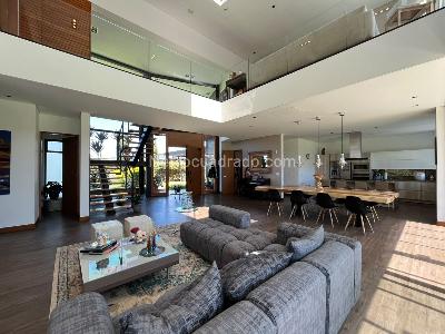 Casa de 4 alcobas en venta en Envigado, Envigado, 436 m² · foto 3 de 20