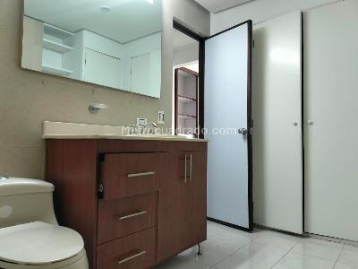 Apartamento de 3 alcobas en venta en Patio Bonito, Medellín, 180 m² · foto 18 de 19