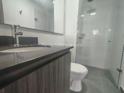 Apartamento de 2 alcobas en arriendo en El Poblado, Medellín, 64 m² · foto 14 de 16