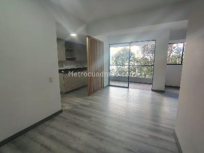 Apartamento de 2 alcobas en arriendo en El Poblado, Medellín, 64 m² · foto 2 de 16