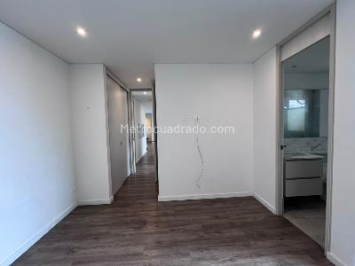 Apartamento de 2 alcobas en arriendo en Lalinde, Medellín, 95 m² · foto 11 de 13