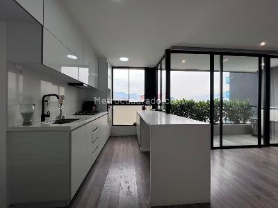 Apartamento de 2 alcobas en arriendo en Lalinde, Medellín, 95 m² · foto 5 de 13