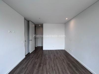 Apartamento de 2 alcobas en arriendo en Lalinde, Medellín, 95 m² · foto 6 de 13