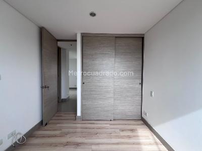 Apartamento de 3 alcobas en arriendo en La Florida, Medellín, 133 m² · foto 12 de 18