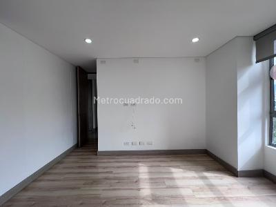 Apartamento de 3 alcobas en arriendo en La Florida, Medellín, 133 m² · foto 13 de 18
