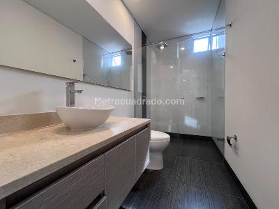Apartamento de 3 alcobas en arriendo en La Florida, Medellín, 133 m² · foto 15 de 18