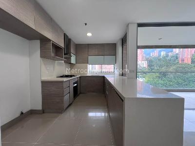 Apartamento de 3 alcobas en arriendo en La Florida, Medellín, 133 m² · foto 5 de 18