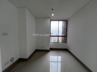 Apartamento de 3 alcobas en arriendo en La Florida, Medellín, 133 m² · foto 6 de 18