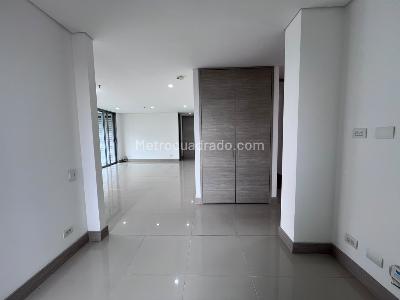 Apartamento de 3 alcobas en arriendo en La Florida, Medellín, 133 m² · foto 7 de 18