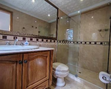 Casa de 3 alcobas en venta en Santa María De Los Ángeles, Medellín, 220 m² · foto 13 de 19