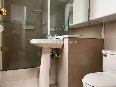 Casa de 3 alcobas en arriendo en Los Balsos, Medellín, 330 m² · foto 14 de 17