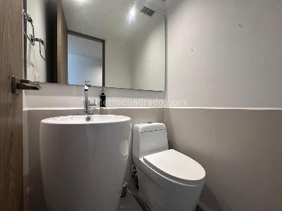 Apartamento de 3 alcobas en arriendo en El Tesoro, Medellín, 240 m² · foto 12 de 14