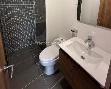 Apartamento de 2 alcobas en arriendo en Envigado, Envigado, 62 m² · foto 10 de 10