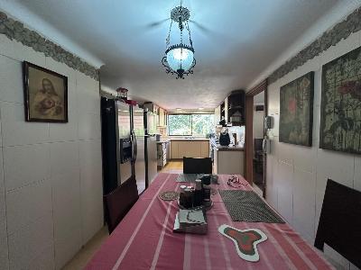 Apartamento de 4 alcobas en venta en El Diamante No. 2, Medellín, 242 m² · foto 4 de 19