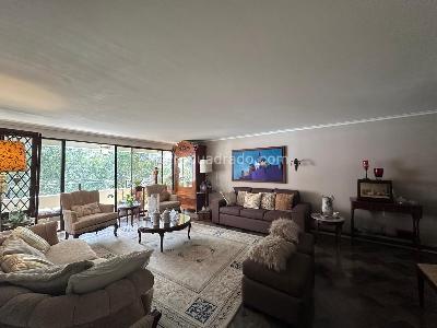 Apartamento de 4 alcobas en venta en El Diamante No. 2, Medellín, 242 m² · foto 5 de 19