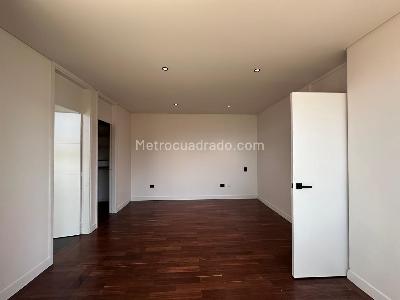 Apartamento de 1 alcoba en venta en El Tesoro, Medellín, 70 m² · foto 12 de 15