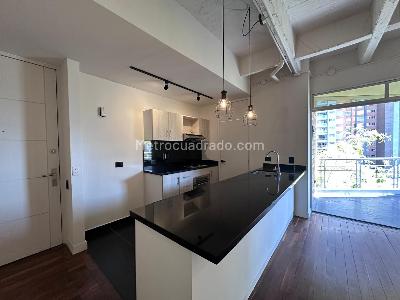 Apartamento de 1 alcoba en venta en El Tesoro, Medellín, 70 m² · foto 7 de 15