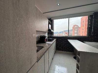 Apartamento de 1 alcoba en arriendo en El Tesoro, Medellín, 35 m² · foto 5 de 13