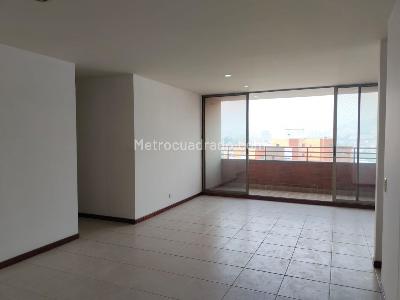 Apartamento de 3 alcobas en arriendo en Santa María De Los Ángeles, Medellín, 117 m² · foto 2 de 17