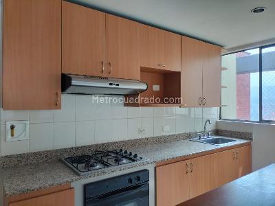 Apartamento de 3 alcobas en arriendo en Santa María De Los Ángeles, Medellín, 117 m² · foto 5 de 17