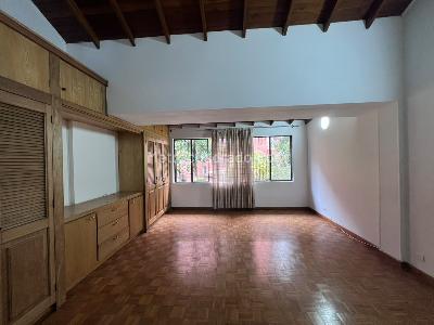 Casa de 2 alcobas en arriendo en Alejandría, Medellín, 138 m² · foto 11 de 17