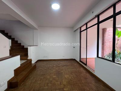 Casa de 2 alcobas en arriendo en Alejandría, Medellín, 138 m² · foto 2 de 17
