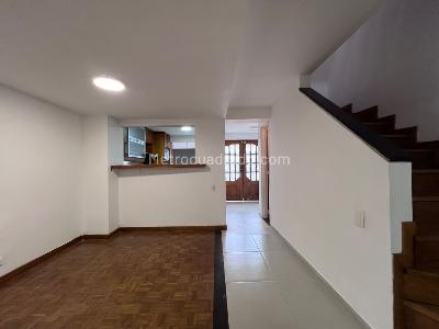Casa de 2 alcobas en arriendo en Alejandría, Medellín, 138 m² · foto 4 de 17